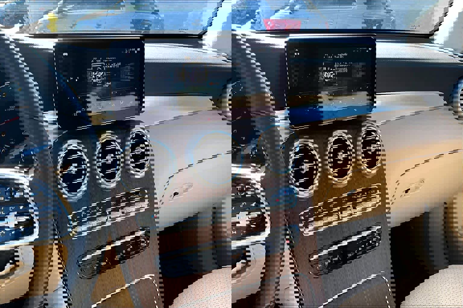 Used 2022 Mercedes-Benz GLC 300 image 6