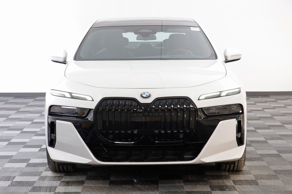 Certified 2023 BMW 760i xDrive image 25