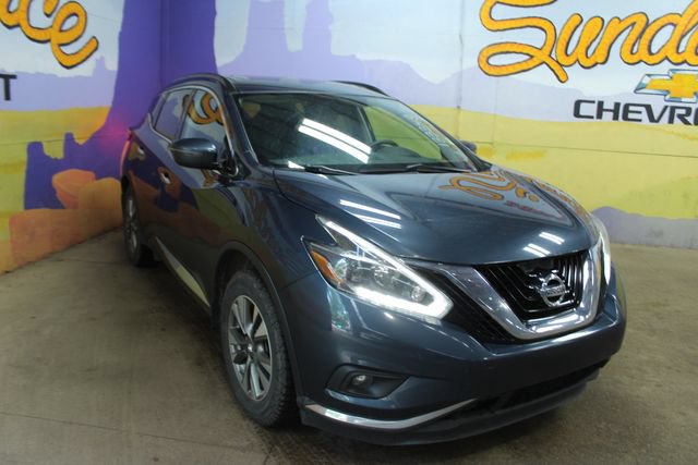 Used 2018 Nissan Murano SV AWD/4WD image 2