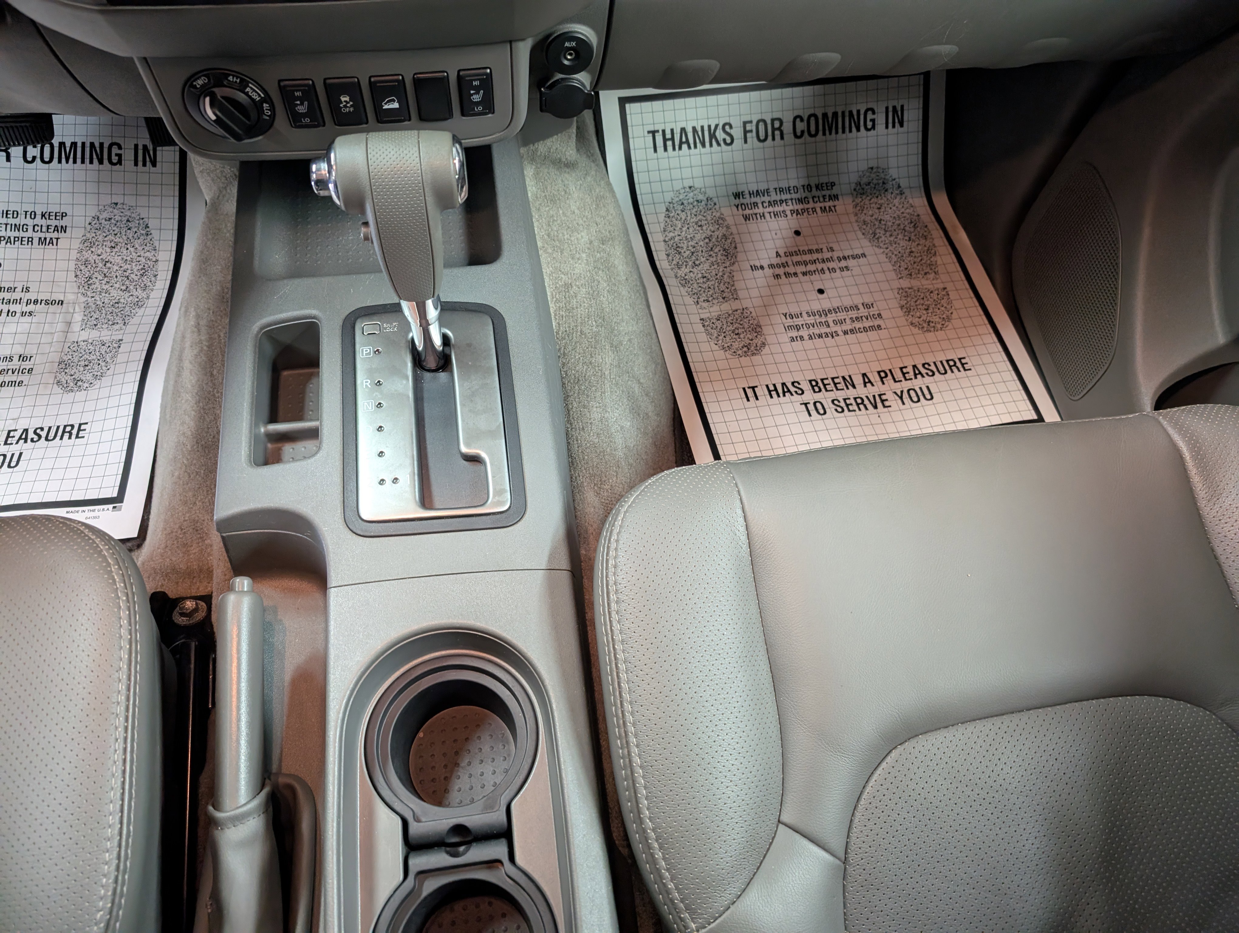 Used 2012 Nissan Frontier SL w/ Moonroof Pkg AWD/4WD image 11
