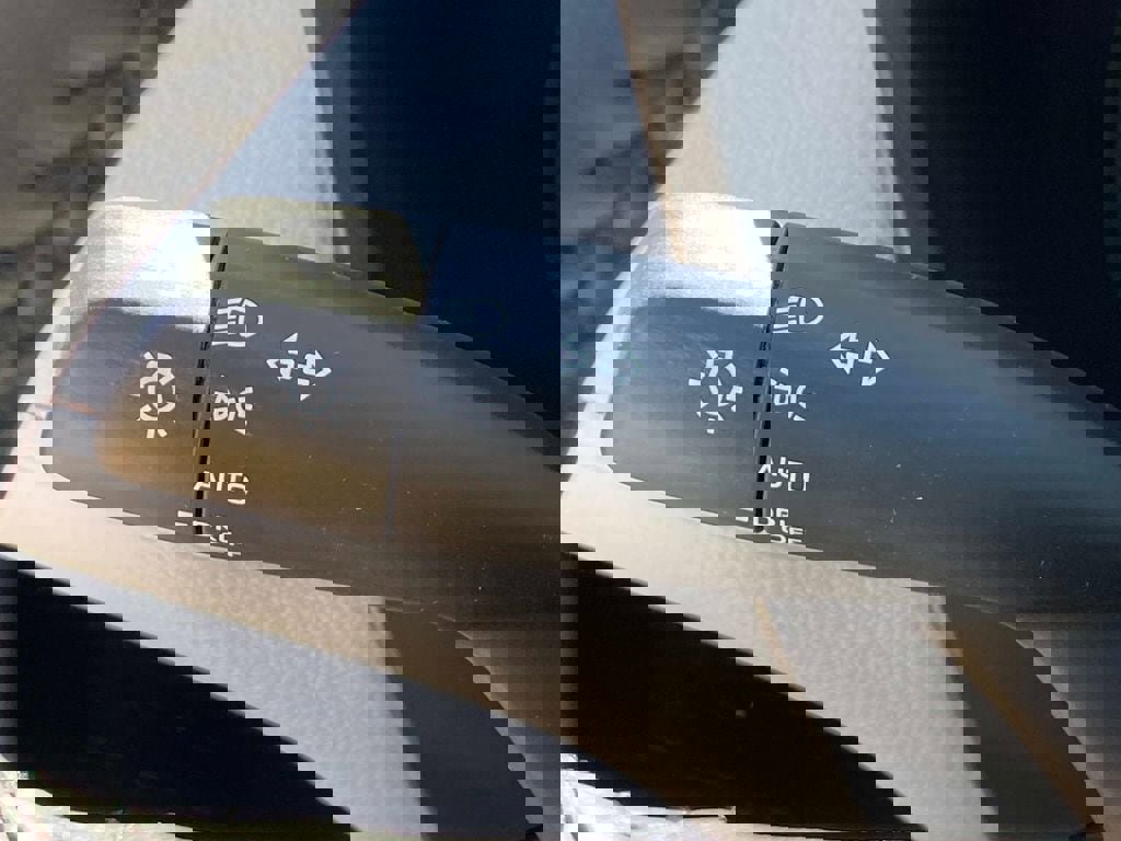 Used 2024 Toyota RAV4 XLE w/ Convenience Package image 21