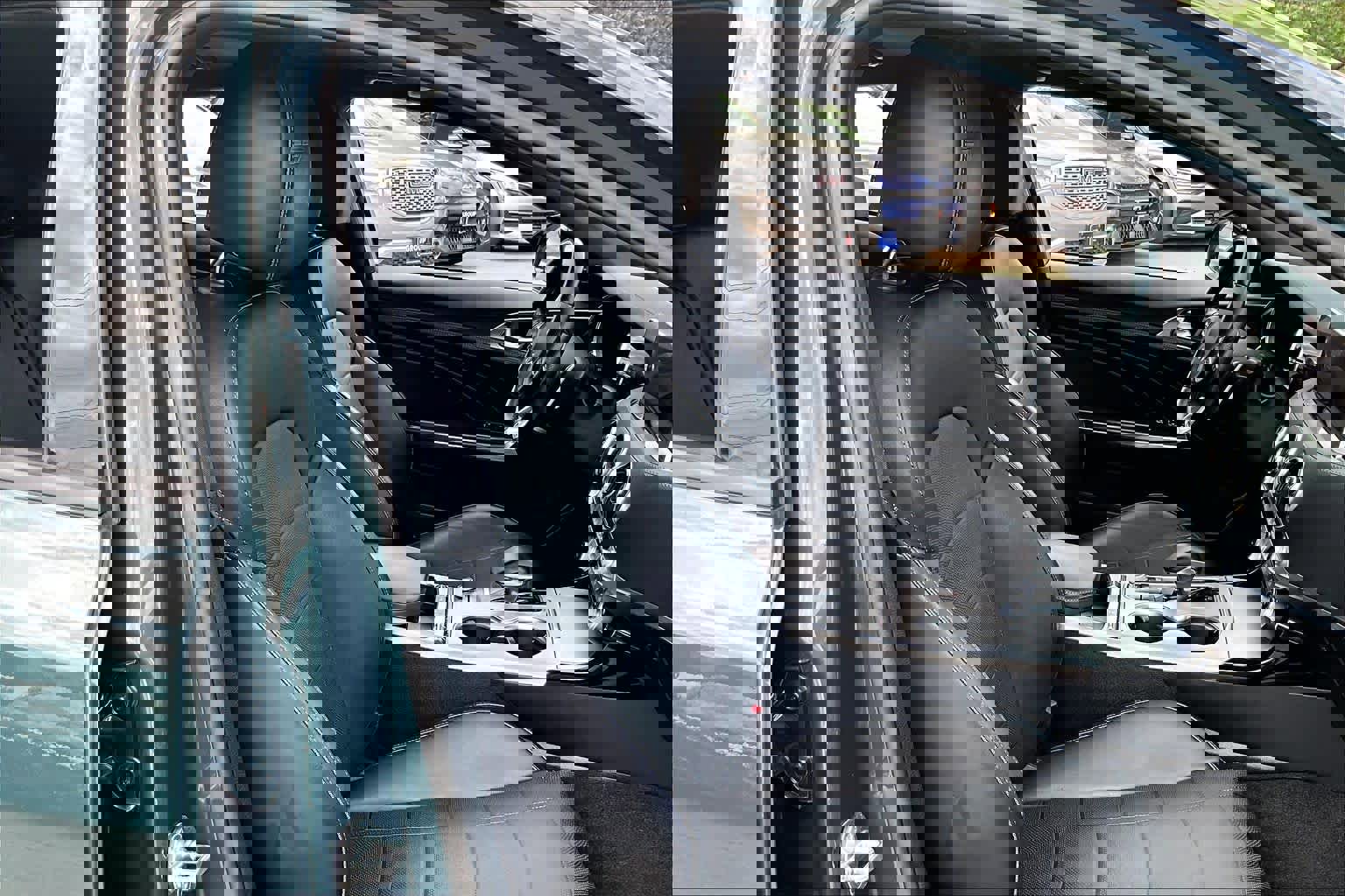 Used 2023 Kia Stinger GT2 image 9