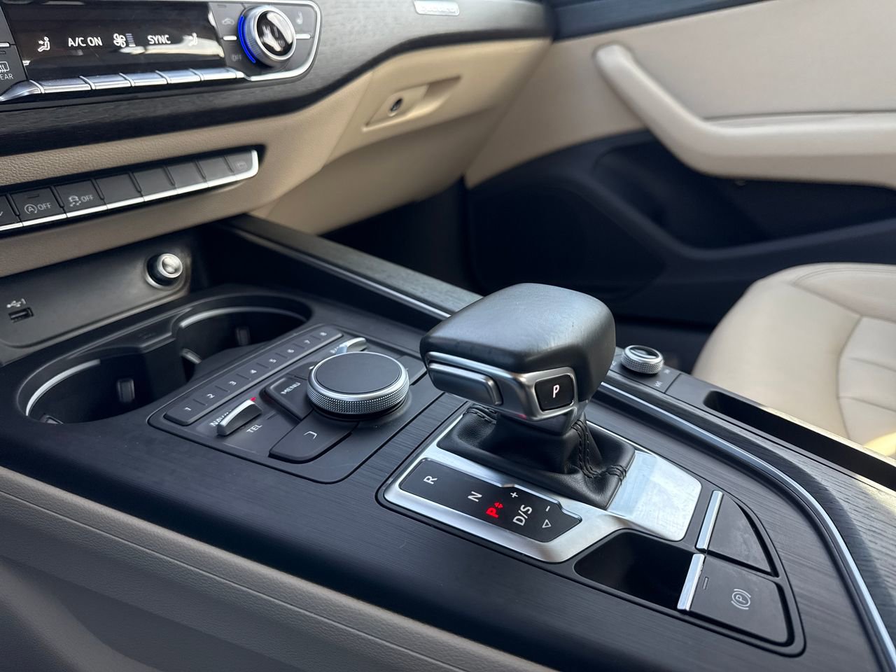 Used 2019 Audi A4 2.0T Premium w/ Convenience Package image 25