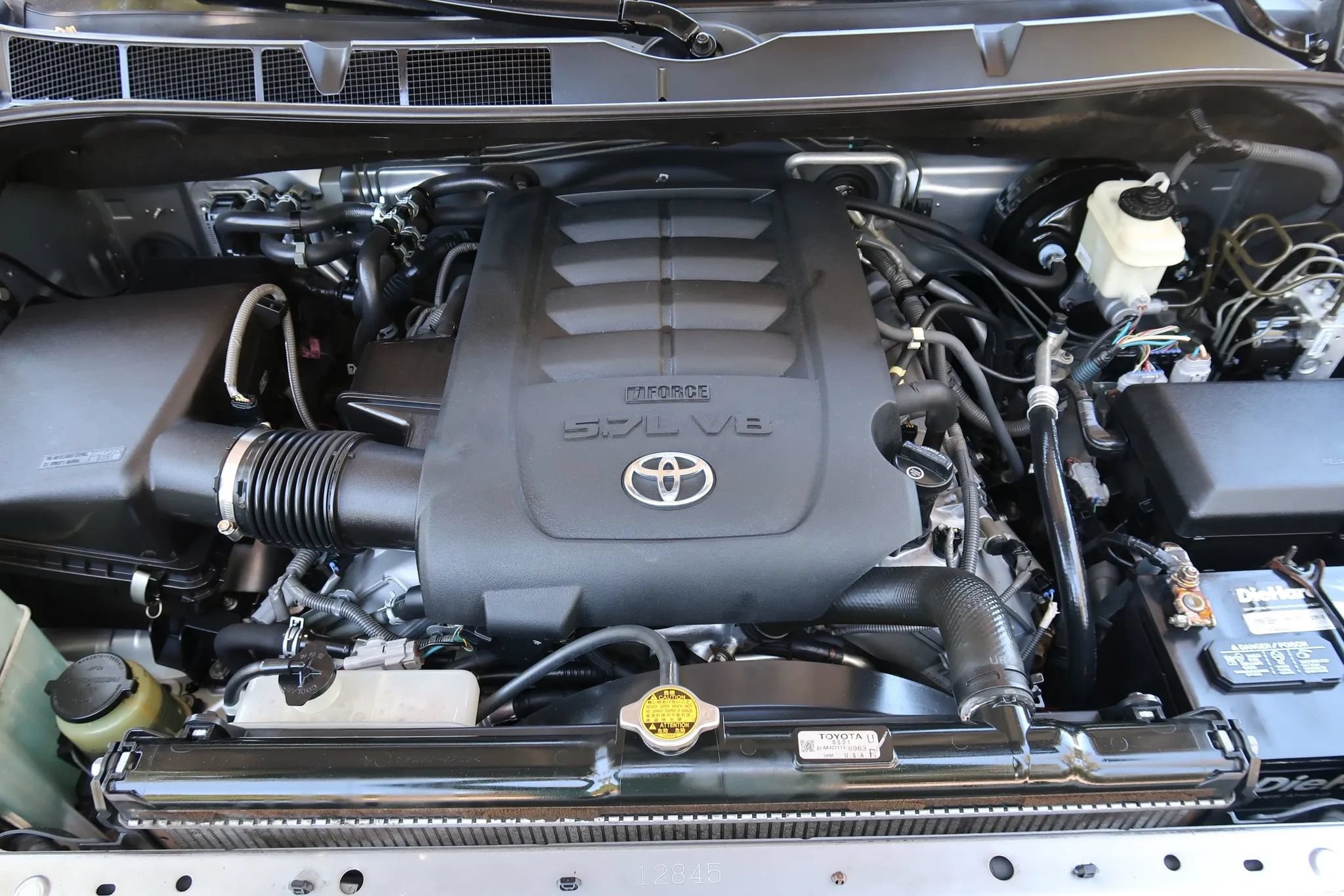Used 2010 Toyota Sequoia Limited RWD image 31