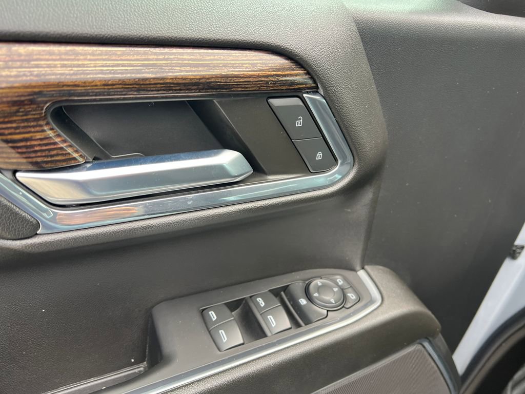 Used 2024 GMC Sierra 1500 Elevation image 22