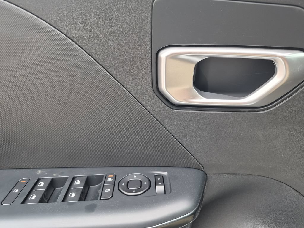 New 2026 Kia K4 FWD image 7