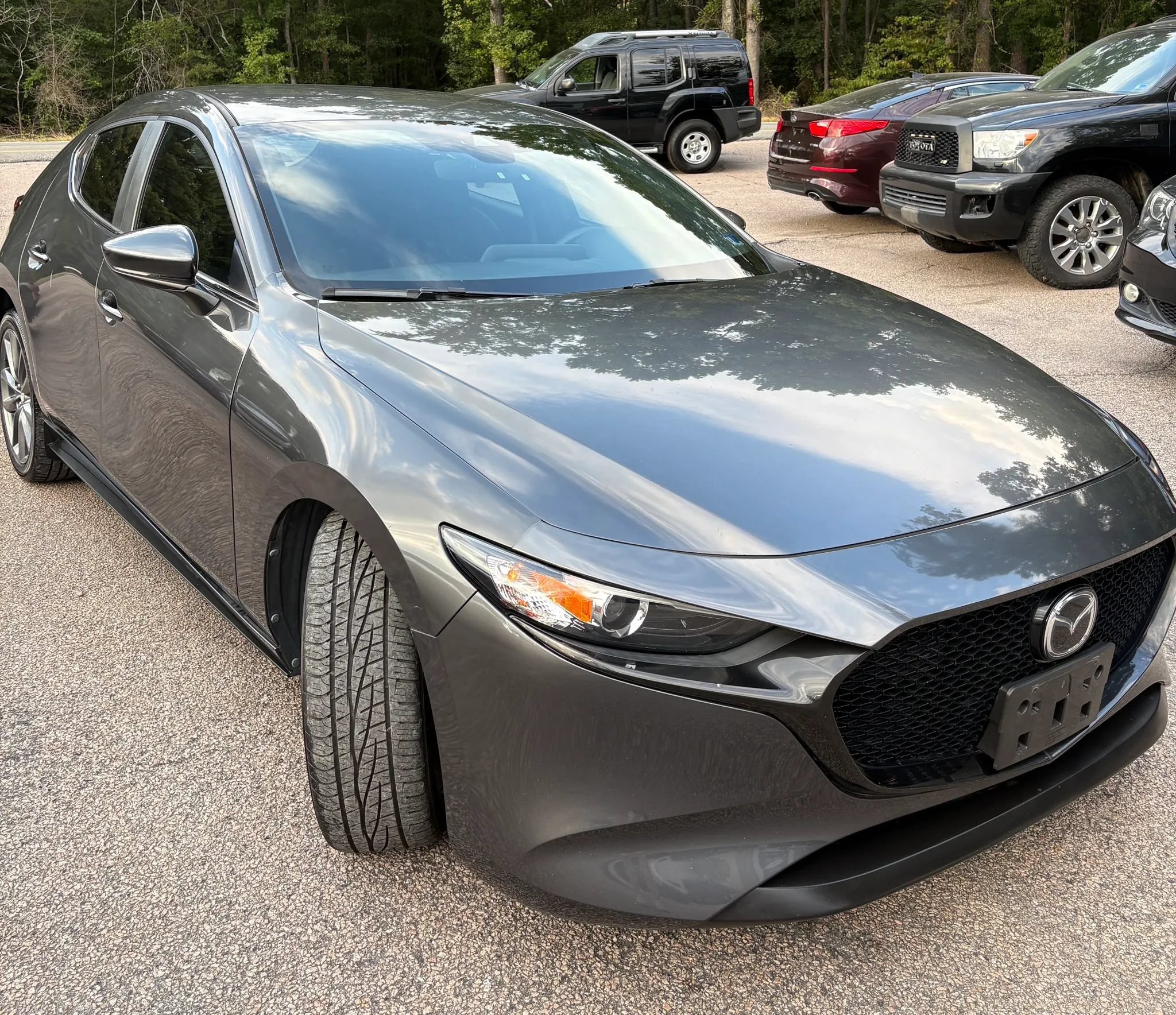 Used 2019 MAZDA MAZDA3 Hatchback w/ Preferred Package FWD image 8