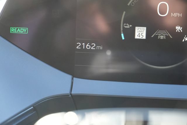 Used 2026 Toyota Prius Plug-In Hybrid FWD image 30