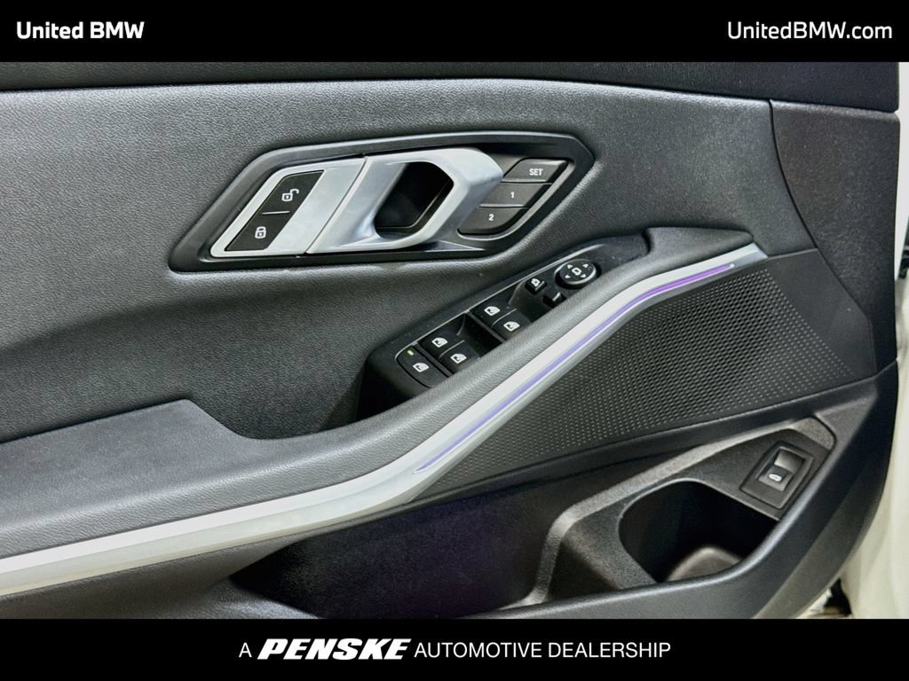 Used 2020 BMW 330i Sedan w/ Convenience Package RWD image 3