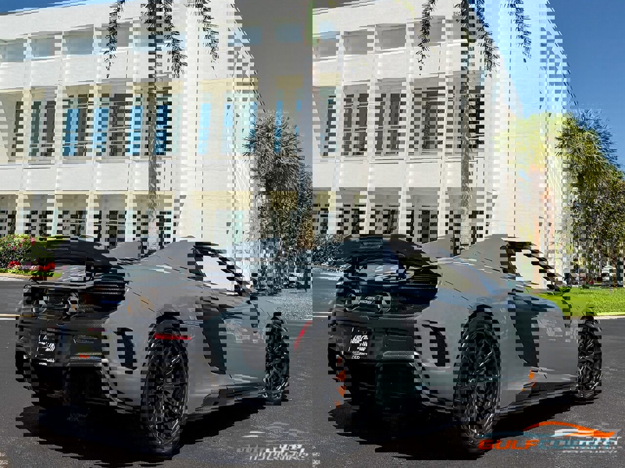 Used 2016 McLaren 675LT image 60