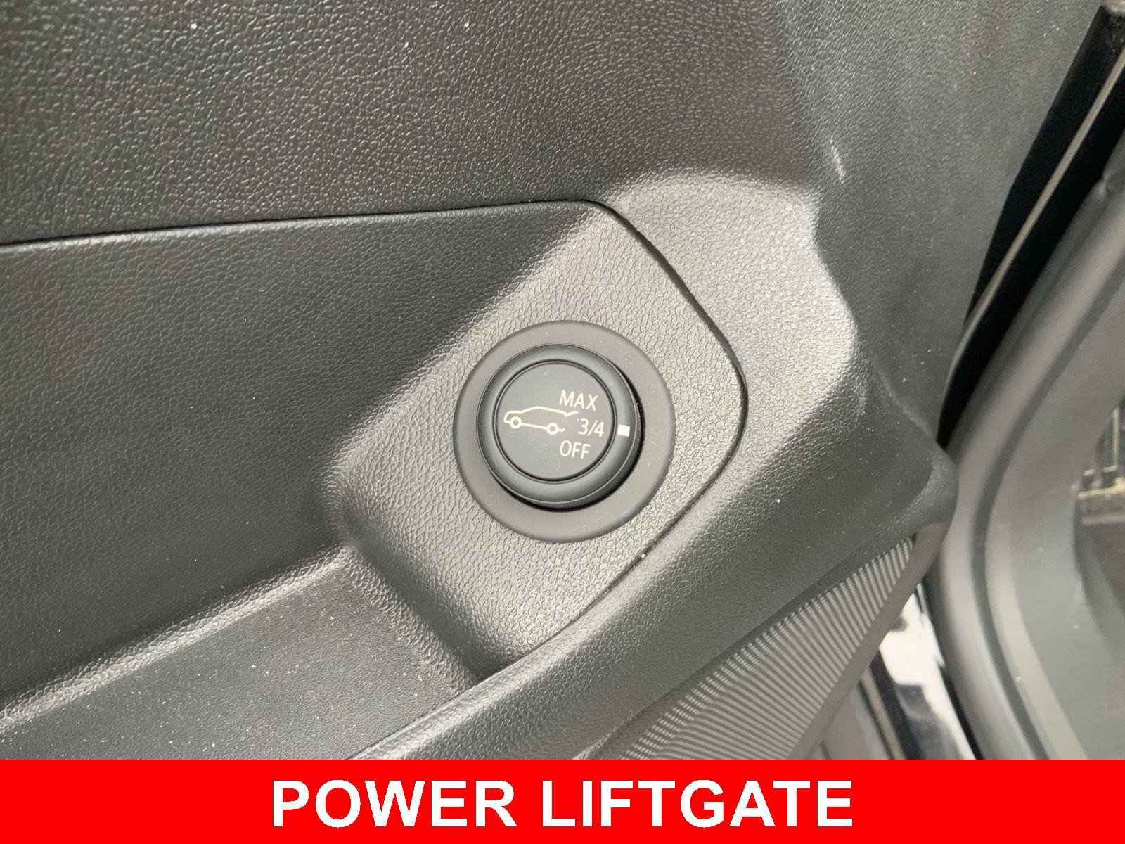 Used 2021 GMC Terrain SLT w/ Infotainment Package II FWD image 24