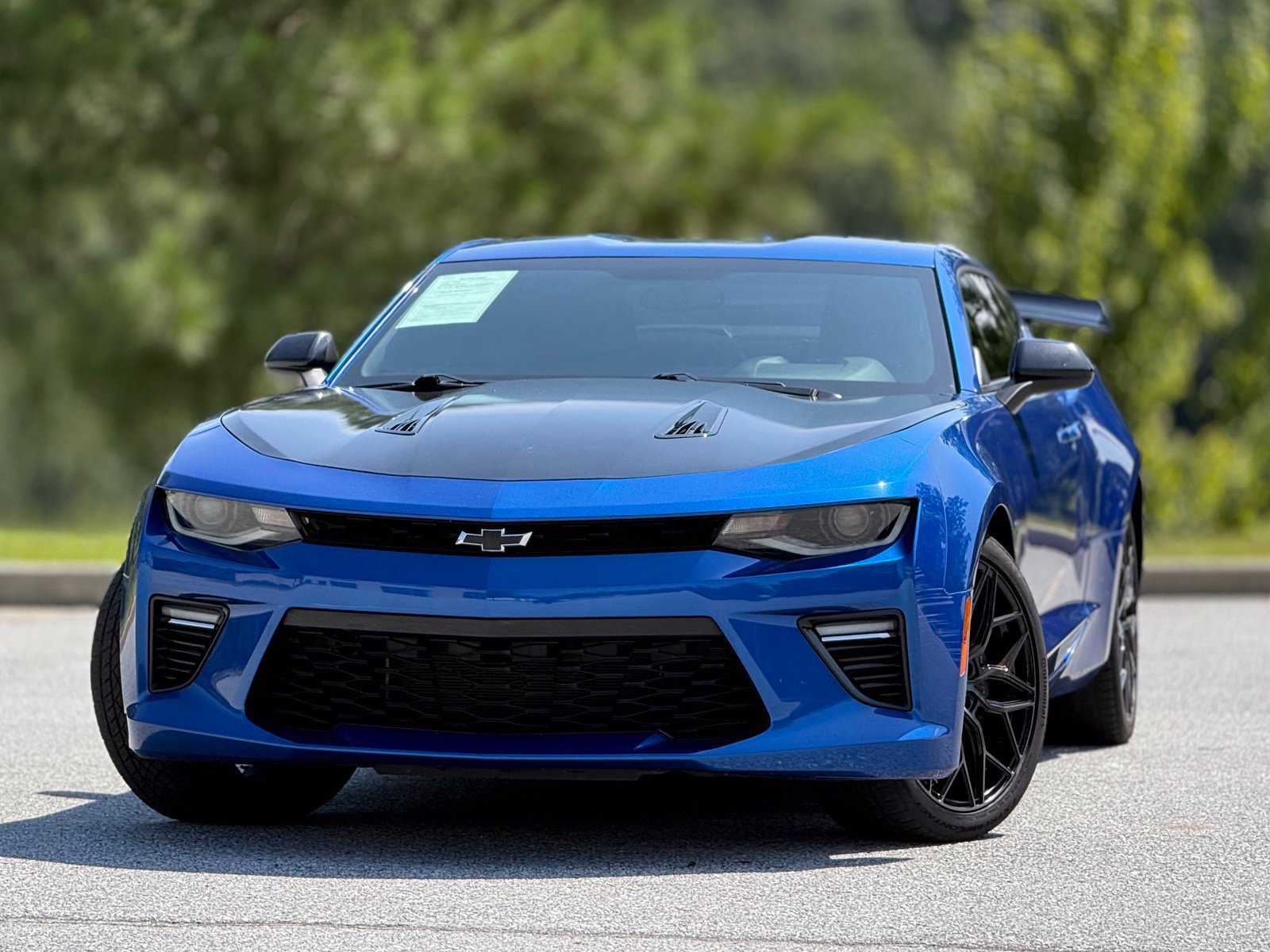 Used 2018 Chevrolet Camaro SS RWD image 2