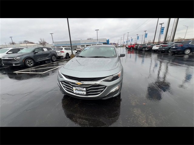 Used 2023 Chevrolet Malibu LS image 3