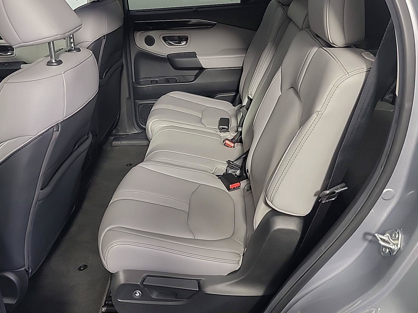 Certified 2025 Honda Pilot EX-L image 17