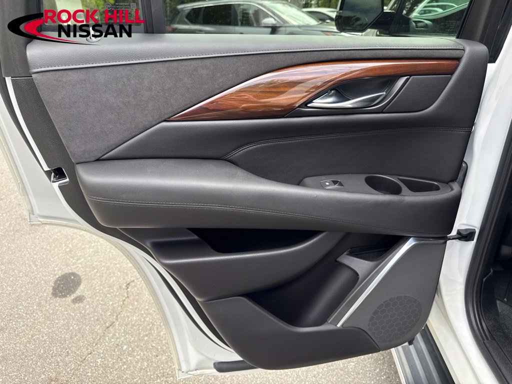 Used 2020 Cadillac Escalade Luxury AWD/4WD image 26