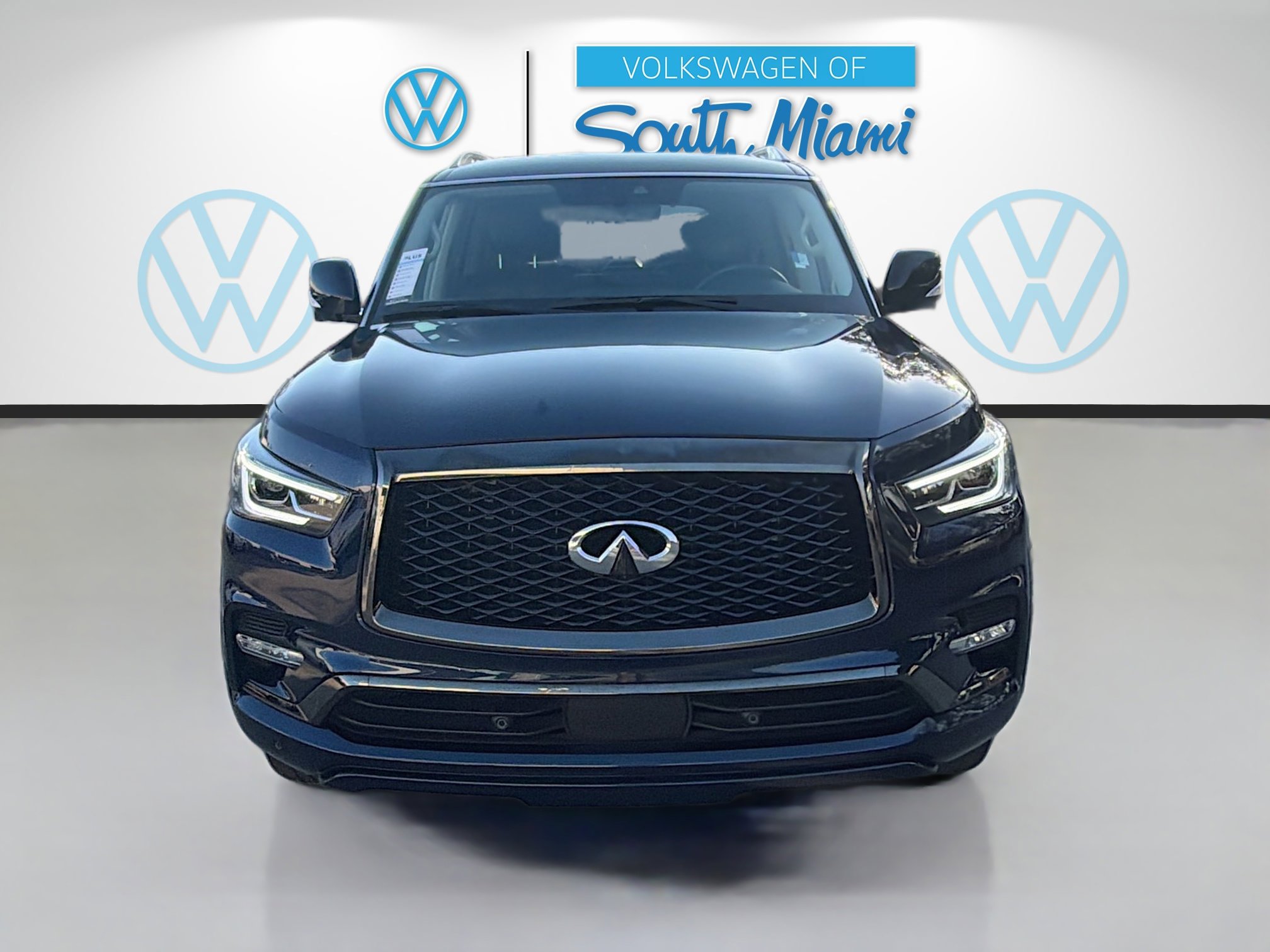 Used 2023 INFINITI QX80 Premium Select w/ Cargo Package image 2