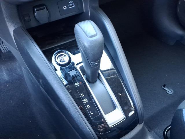 New 2025 Nissan Versa SV w/ Trunk Package FWD image 19