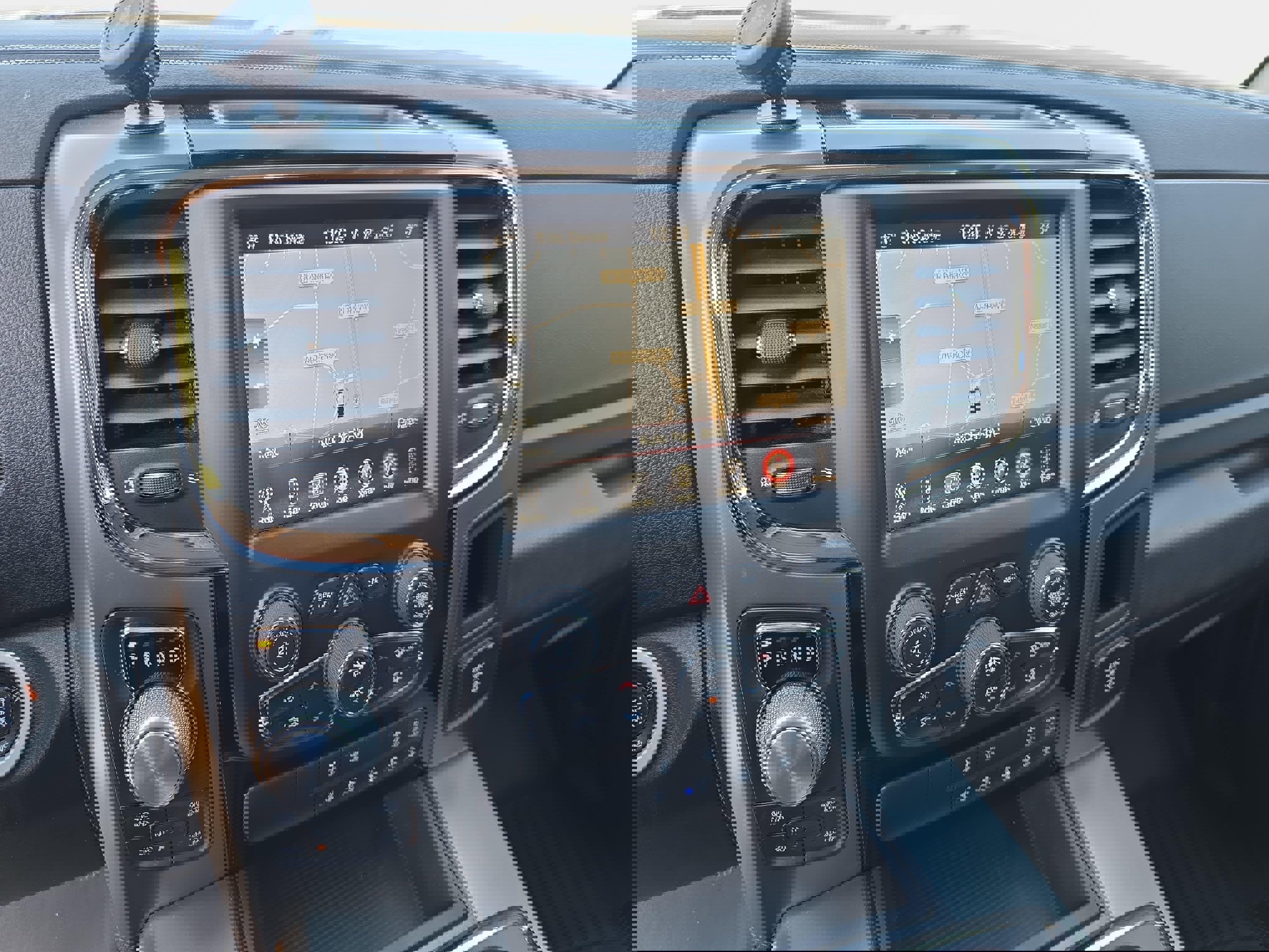 Used 2015 RAM 1500 Sport w/ Convenience Group image 16