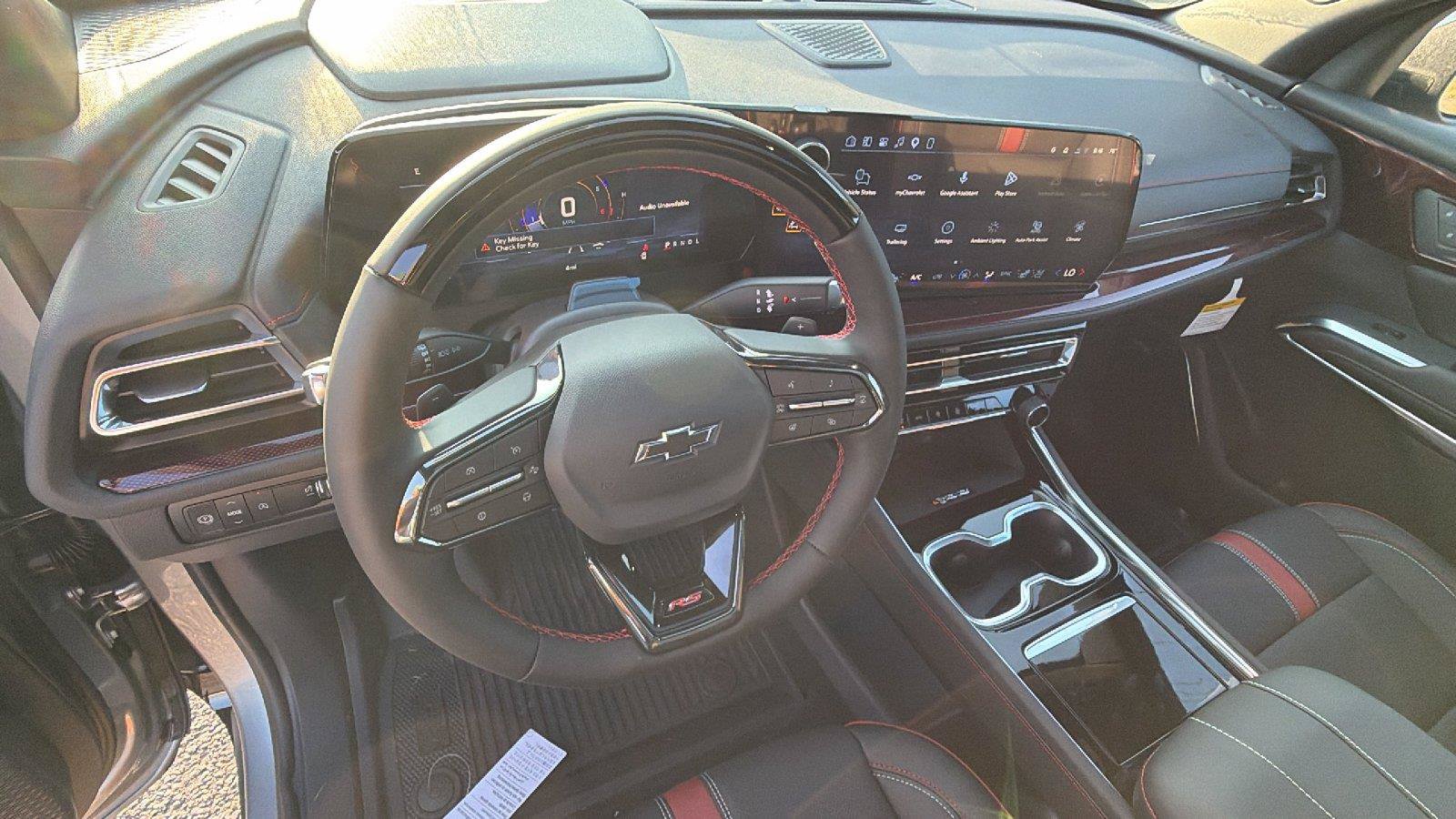New 2027 Chevrolet Traverse RS w/ LPO, Floor Liner Package FWD image 4