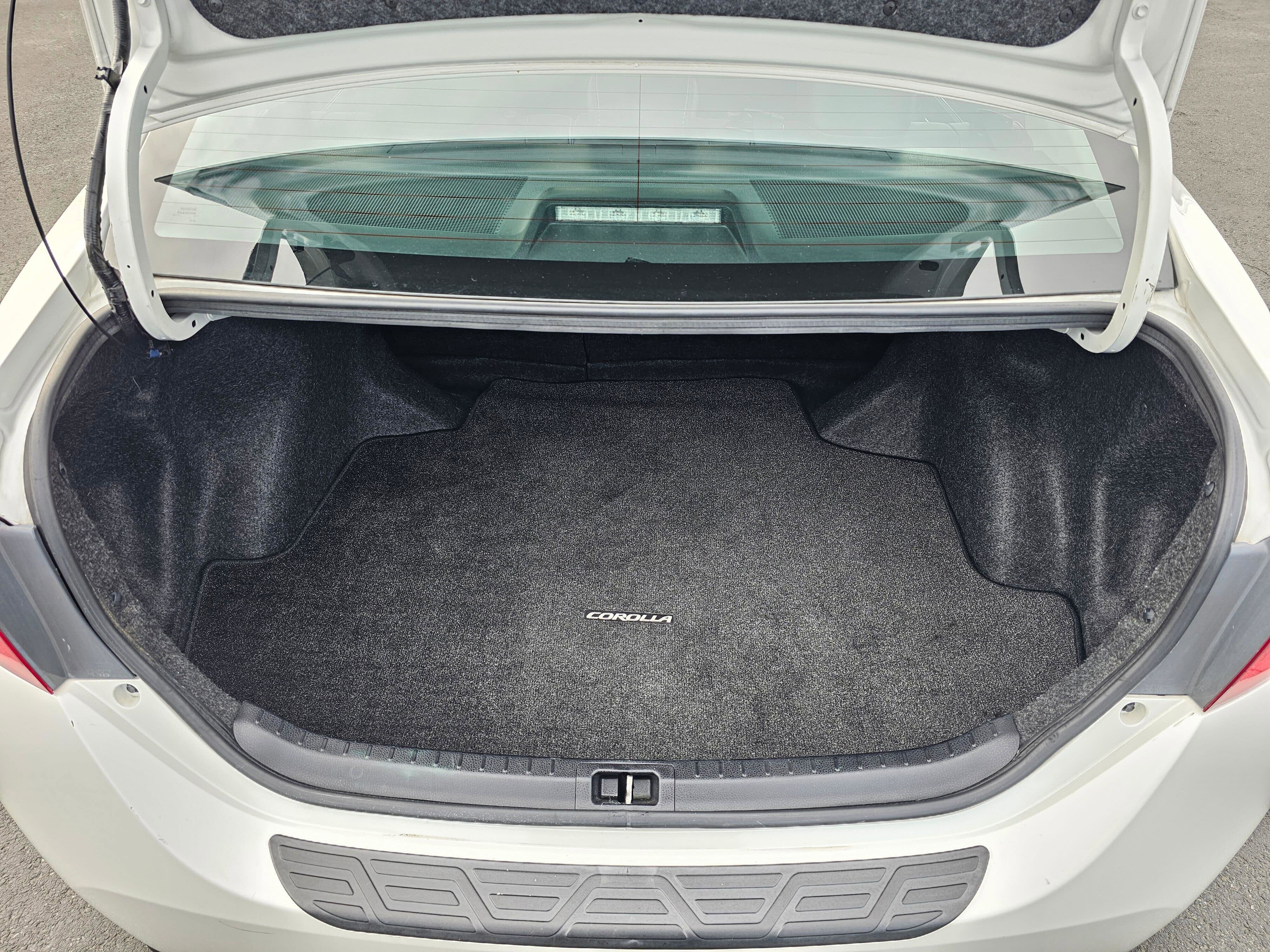 Used 2019 Toyota Corolla XSE w/ Carpet Mat Package (TMS) image 14