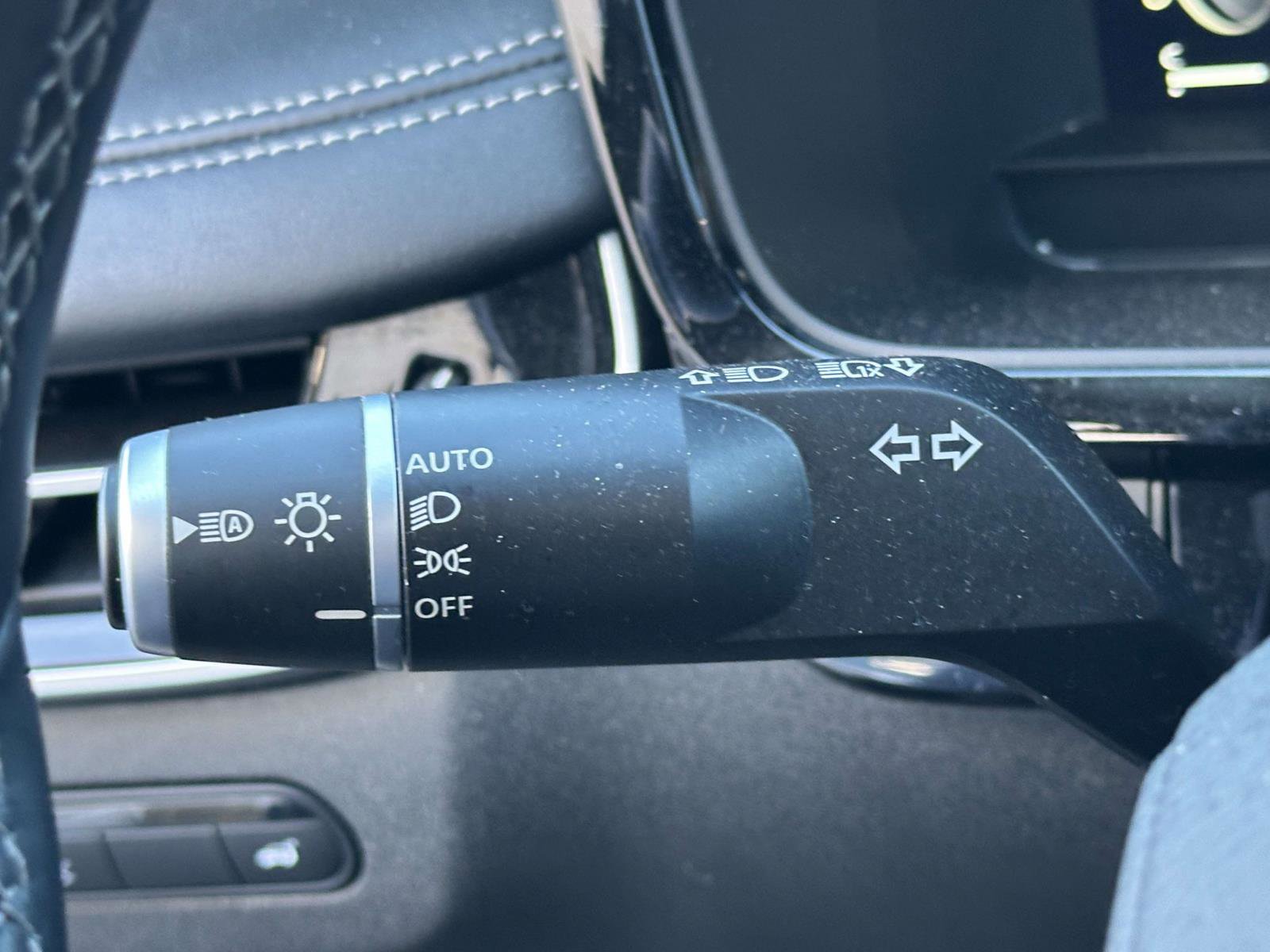 Used 2025 INFINITI QX60 Sensory w/ Vision Package image 26