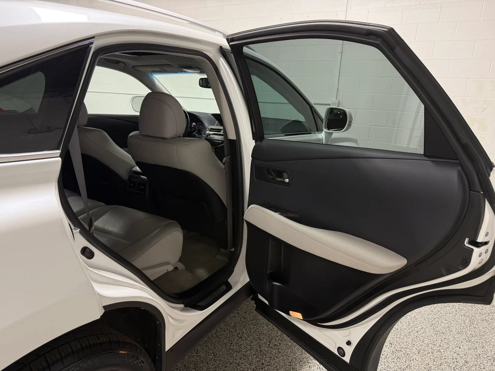 Used 2013 Lexus RX 450h AWD w/ Navigation Pkg image 50