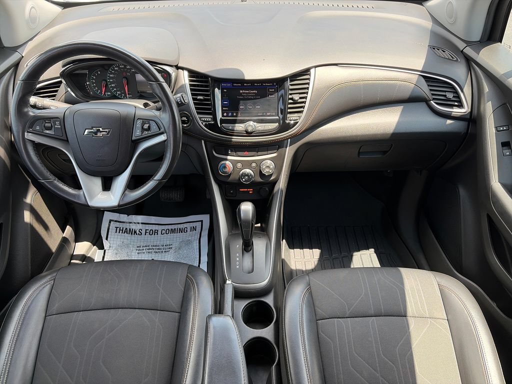 Used 2021 Chevrolet Trax LT w/ Redline Edition FWD image 11
