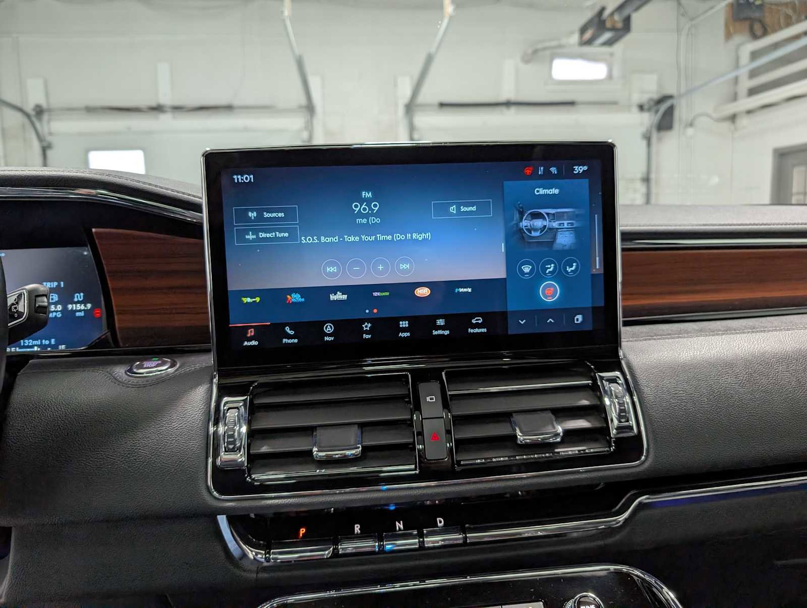 Certified 2023 Lincoln Navigator Reserve AWD/4WD image 36