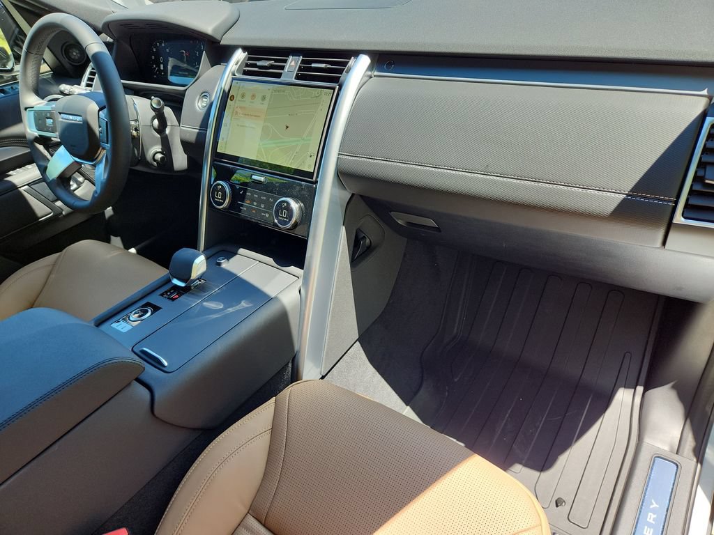 New 2026 Land Rover Discovery Dynamic SE AWD/4WD image 29