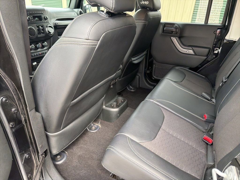 Used 2018 Jeep Wrangler Unlimited Sport AWD/4WD image 15