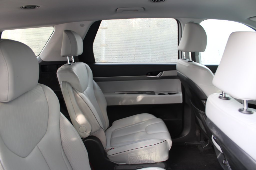 Used 2025 Hyundai Palisade SEL FWD image 24