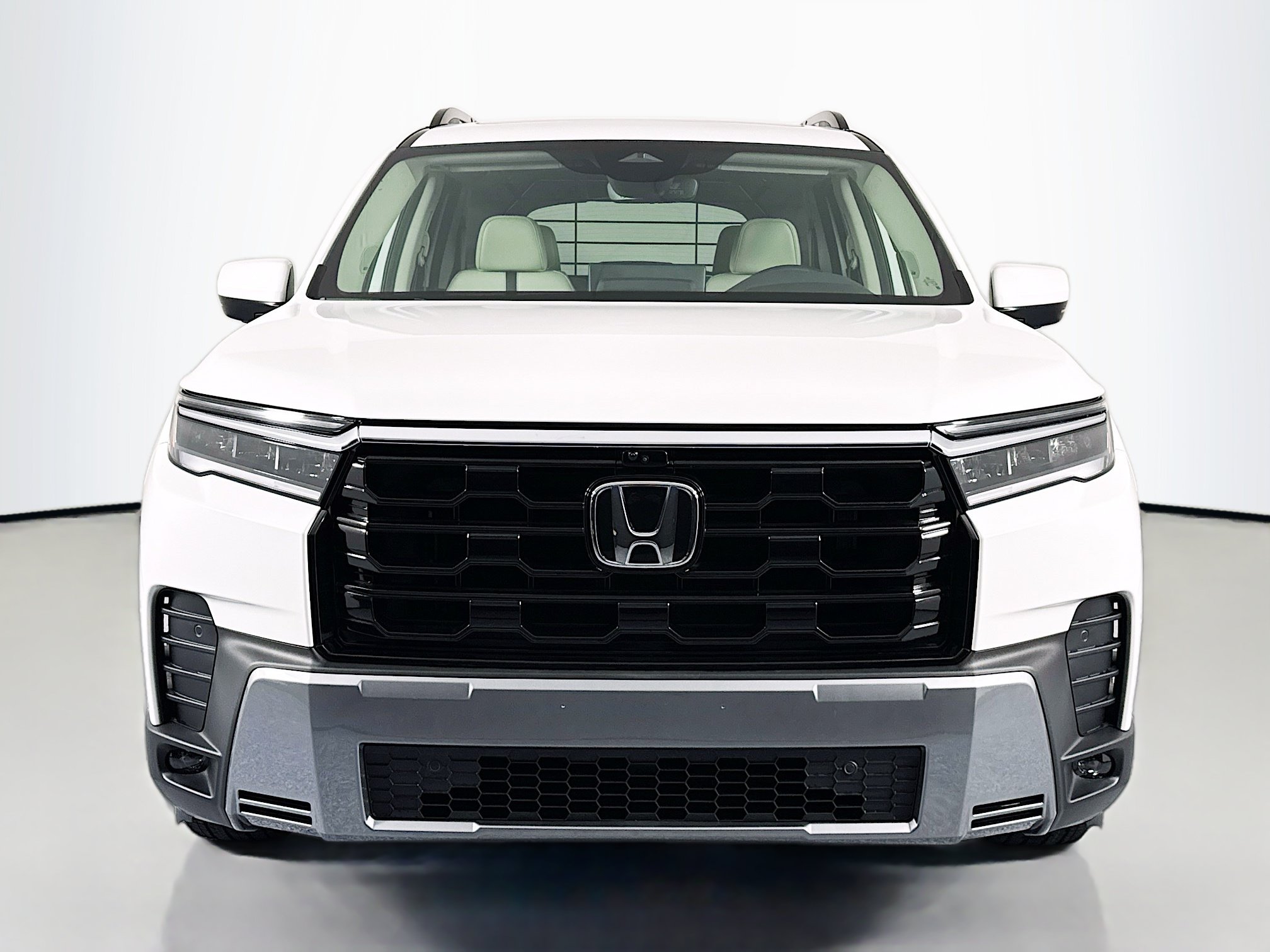 New 2026 Honda Pilot Touring image 2