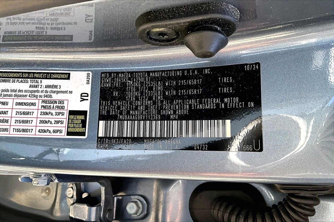 Used 2024 Toyota Corolla Cross LE w/ Moonroof Package image 16