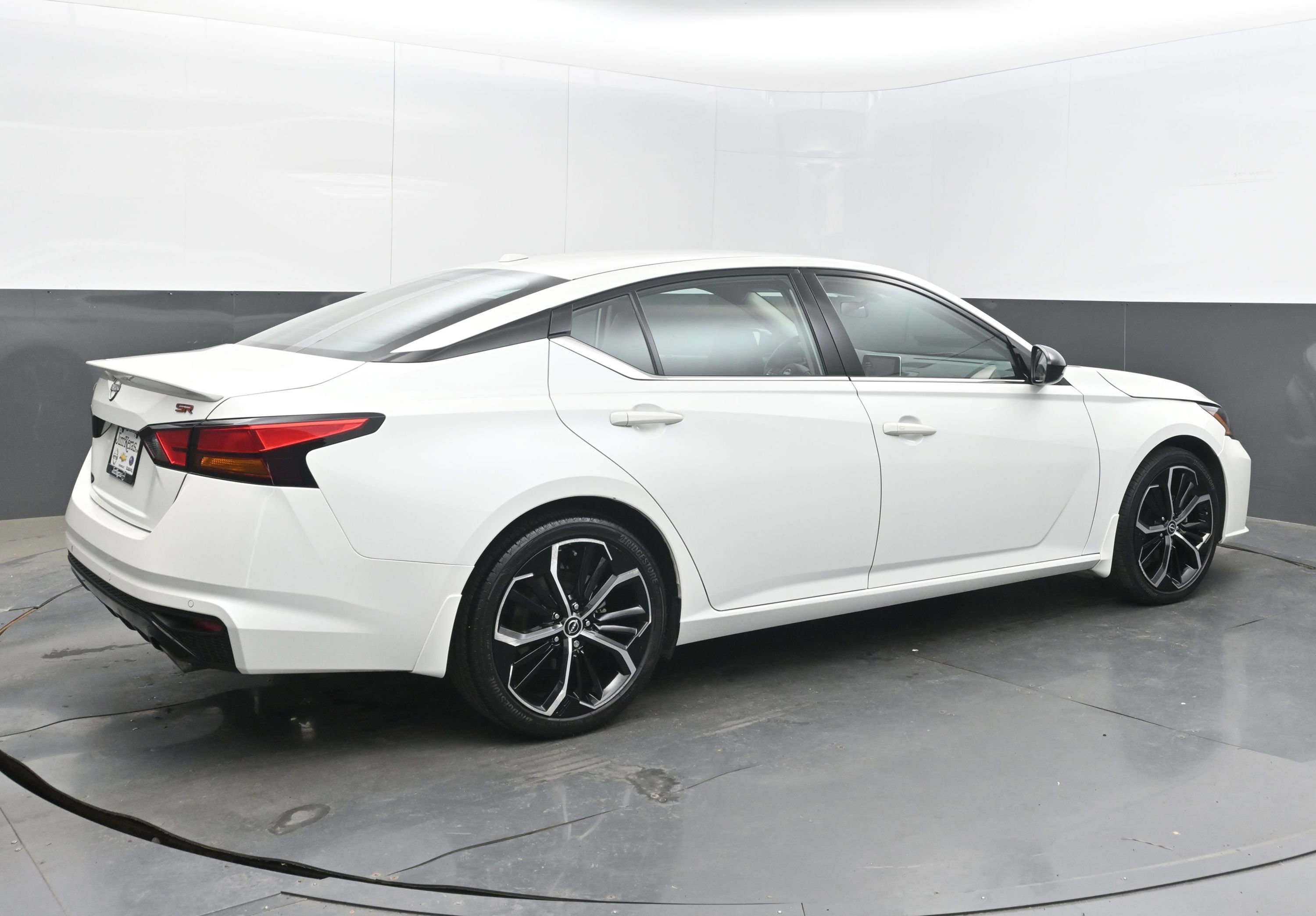 Certified 2024 Nissan Altima 2.5 SR image 7