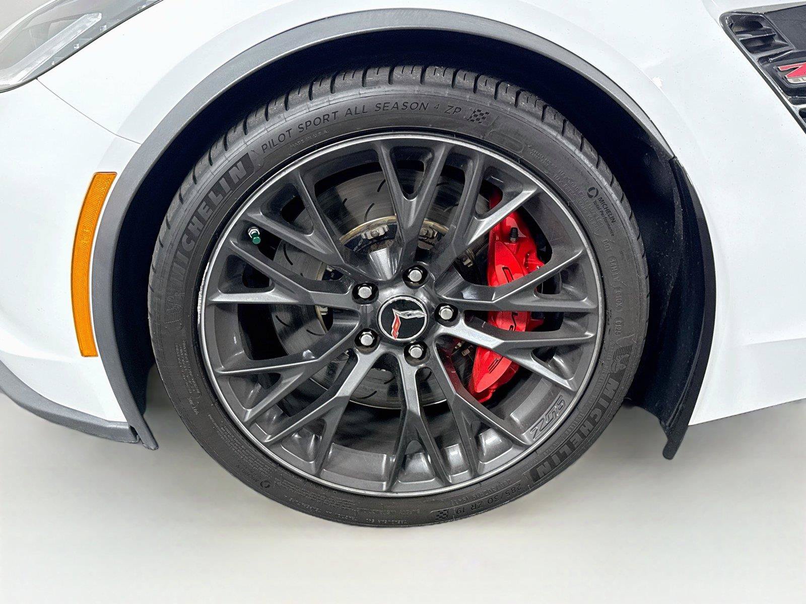 Used 2016 Chevrolet Corvette Z06 w/ 2LZ Preferred Equipment Group RWD image 40