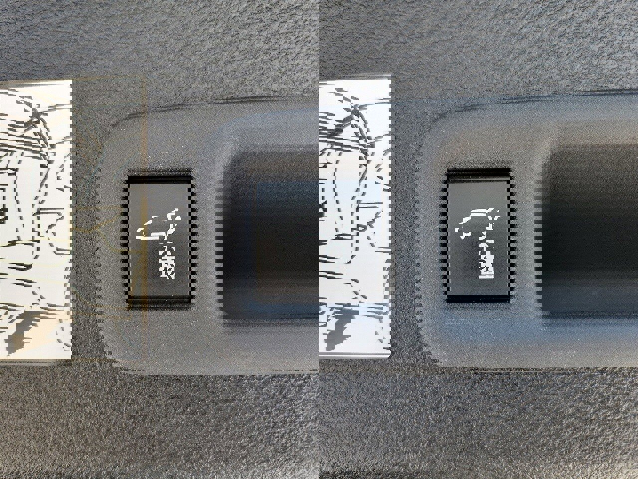 Used 2024 Toyota Sienna XLE image 10