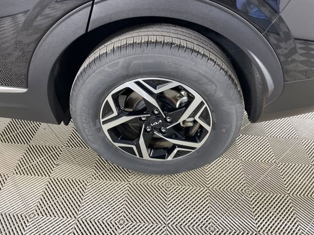 Certified 2025 Kia Sportage LX image 21