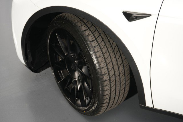 Used 2023 Tesla Model Y AWD image 48
