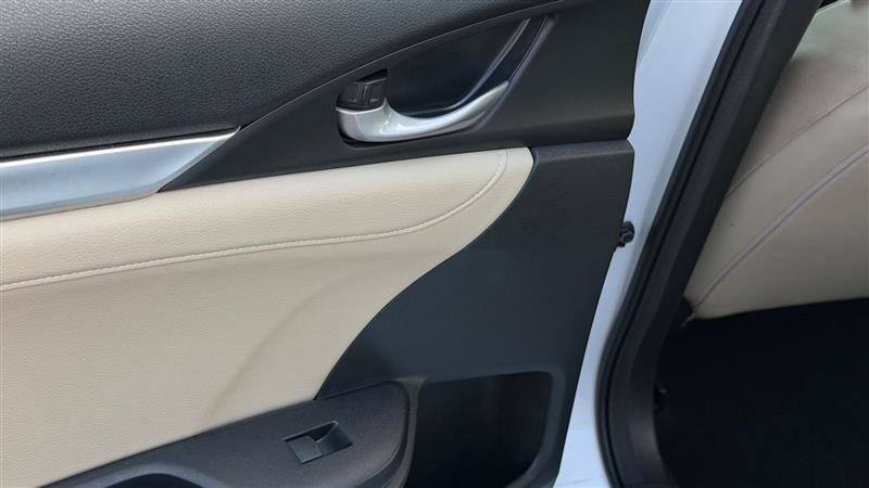 Used 2020 Honda Civic Touring image 43