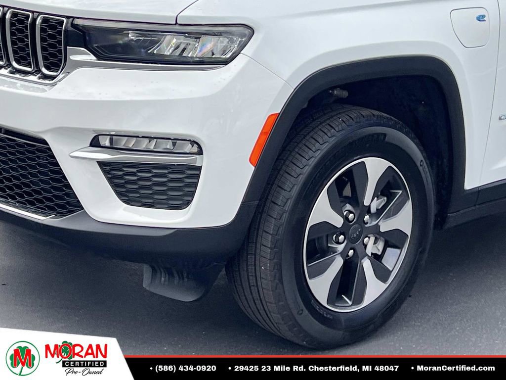 Used 2025 Jeep Grand Cherokee Limited 4xe AWD/4WD image 8
