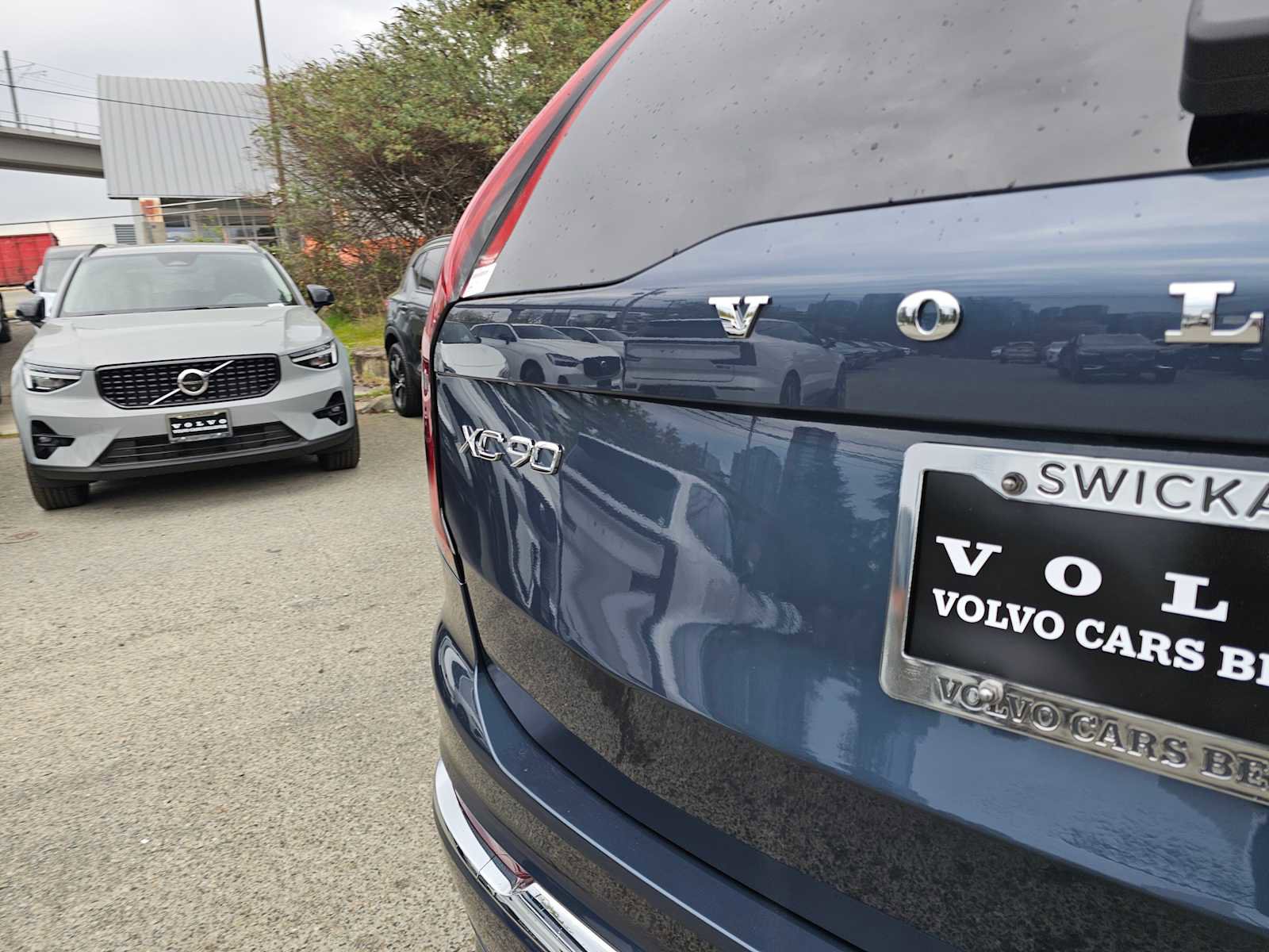 New 2026 Volvo XC90 B5 Plus w/ Protection Package AWD/4WD image 13