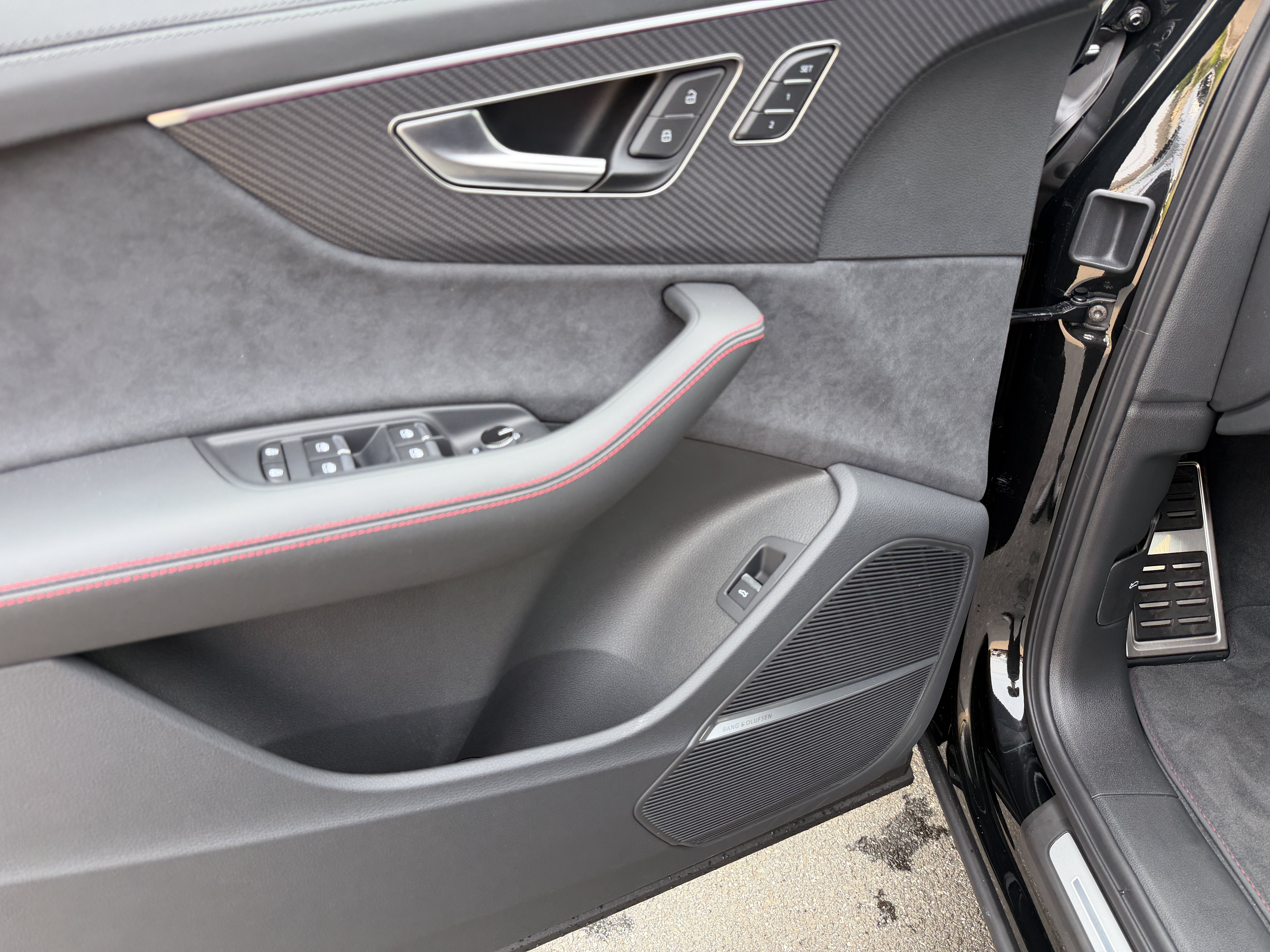 New 2026 Audi SQ7 Prestige AWD/4WD image 9