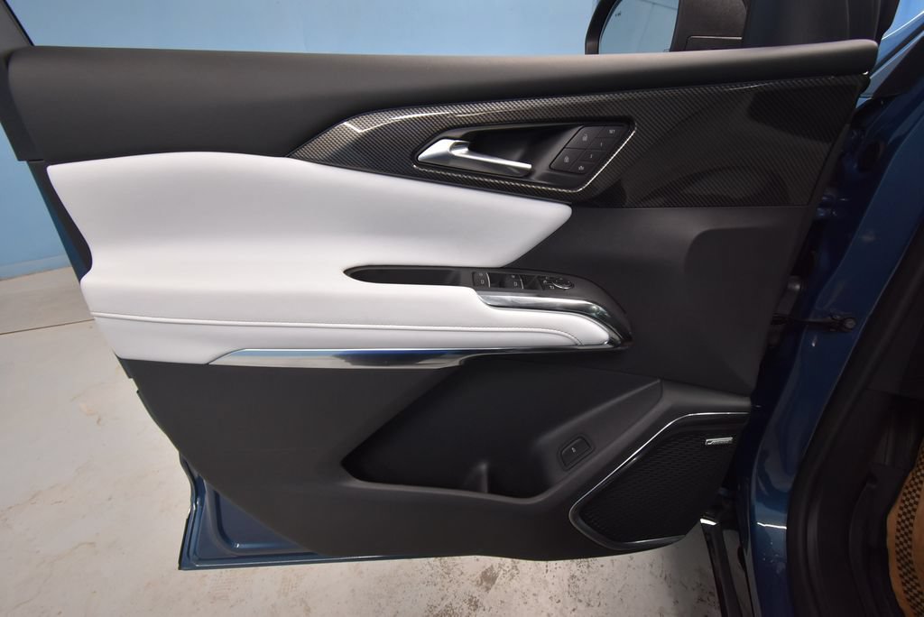 Used 2026 Chevrolet Traverse High Country w/ LPO, Floor Liner Package FWD image 4