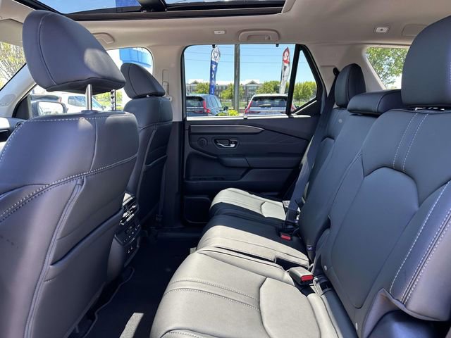 New 2026 Honda Pilot Touring image 9