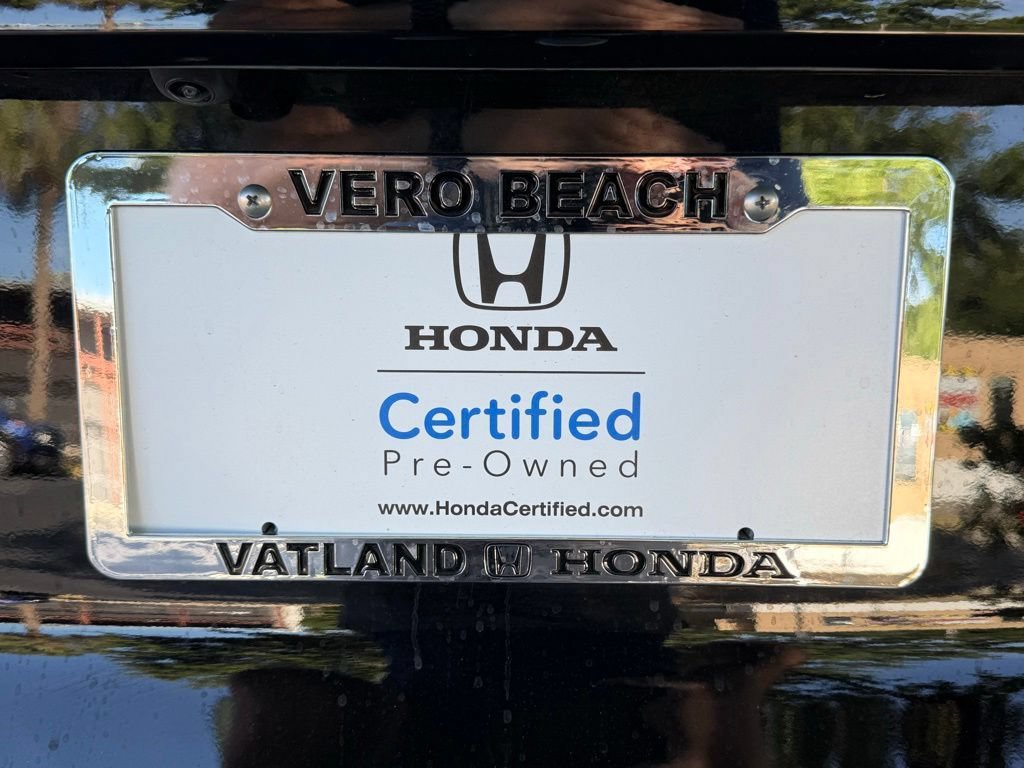 Certified 2025 Honda HR-V Sport image 32