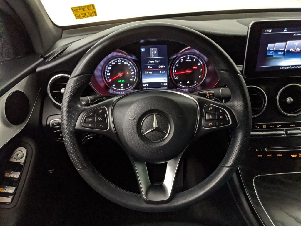 Used 2019 Mercedes-Benz GLC 300 4MATIC image 16