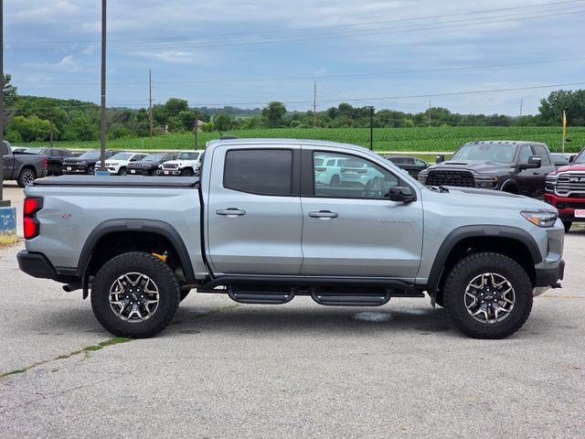 Used 2024 Chevrolet Colorado ZR2 w/ Technology Package AWD/4WD image 9