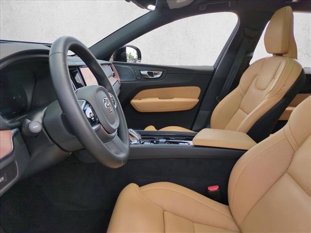 Used 2024 Volvo XC60 B5 Ultimate w/ Protection Package Premier image 16