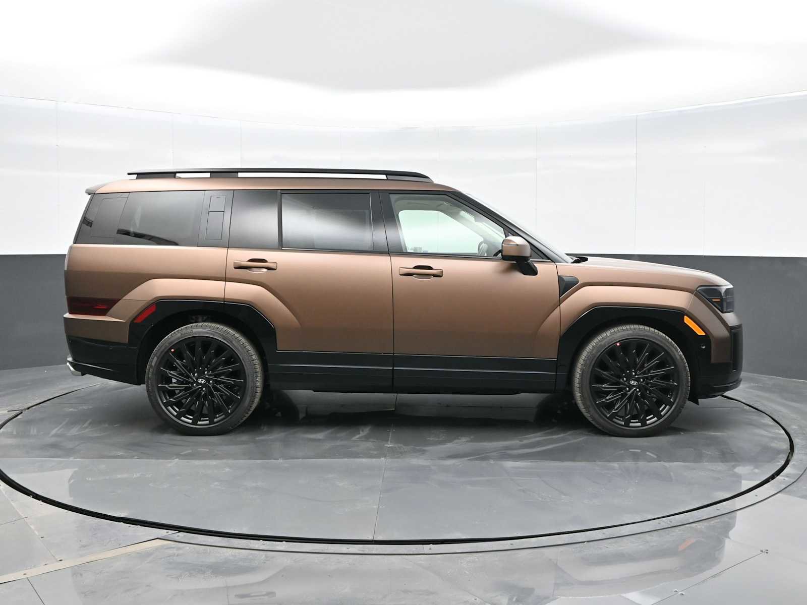 Used 2025 Hyundai Santa Fe Calligraphy image 9