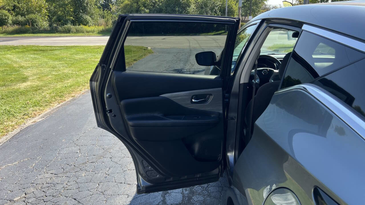 Used 2017 Nissan Murano S w/ Navigation Package image 32